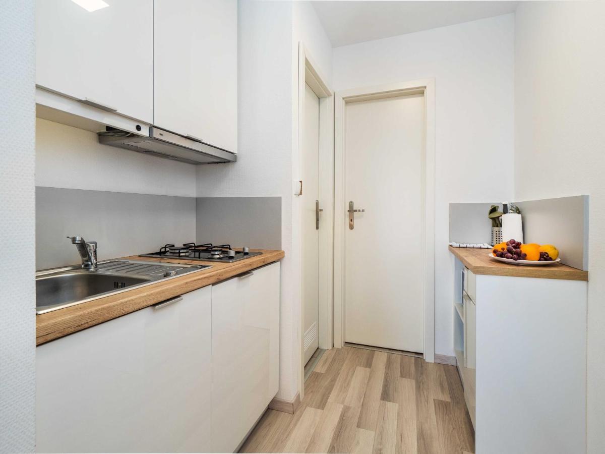 Mediteran Travel Mobile Homes Miran Pirovac Zewnętrze zdjęcie