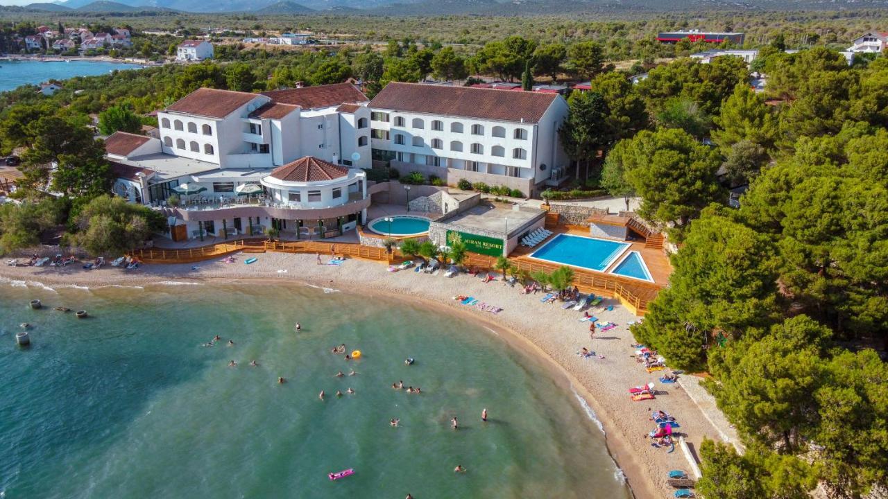 Mediteran Travel Mobile Homes Miran Pirovac Zewnętrze zdjęcie