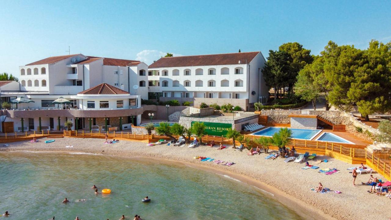Mediteran Travel Mobile Homes Miran Pirovac Zewnętrze zdjęcie