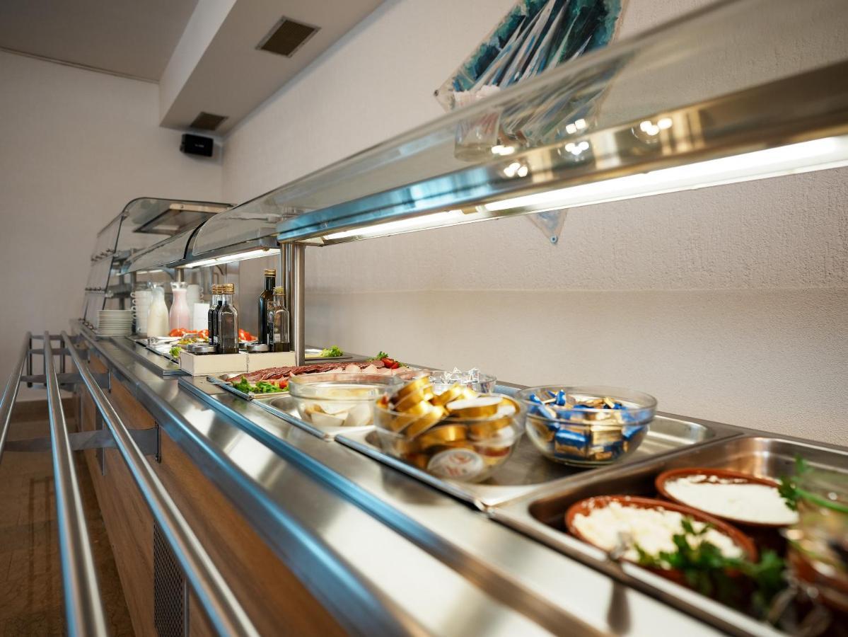 Mediteran Travel Mobile Homes Miran Pirovac Zewnętrze zdjęcie
