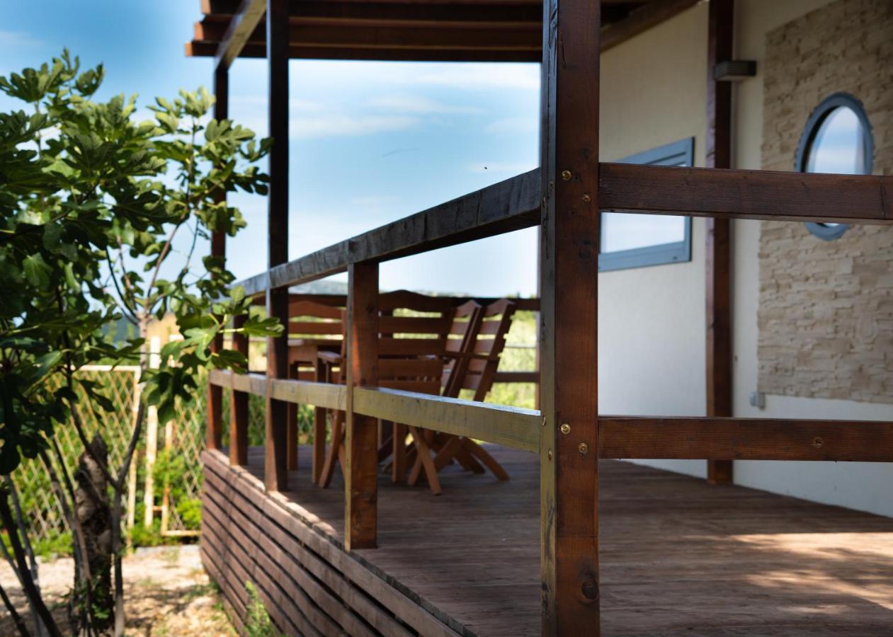 Mediteran Travel Mobile Homes Miran Pirovac Zewnętrze zdjęcie
