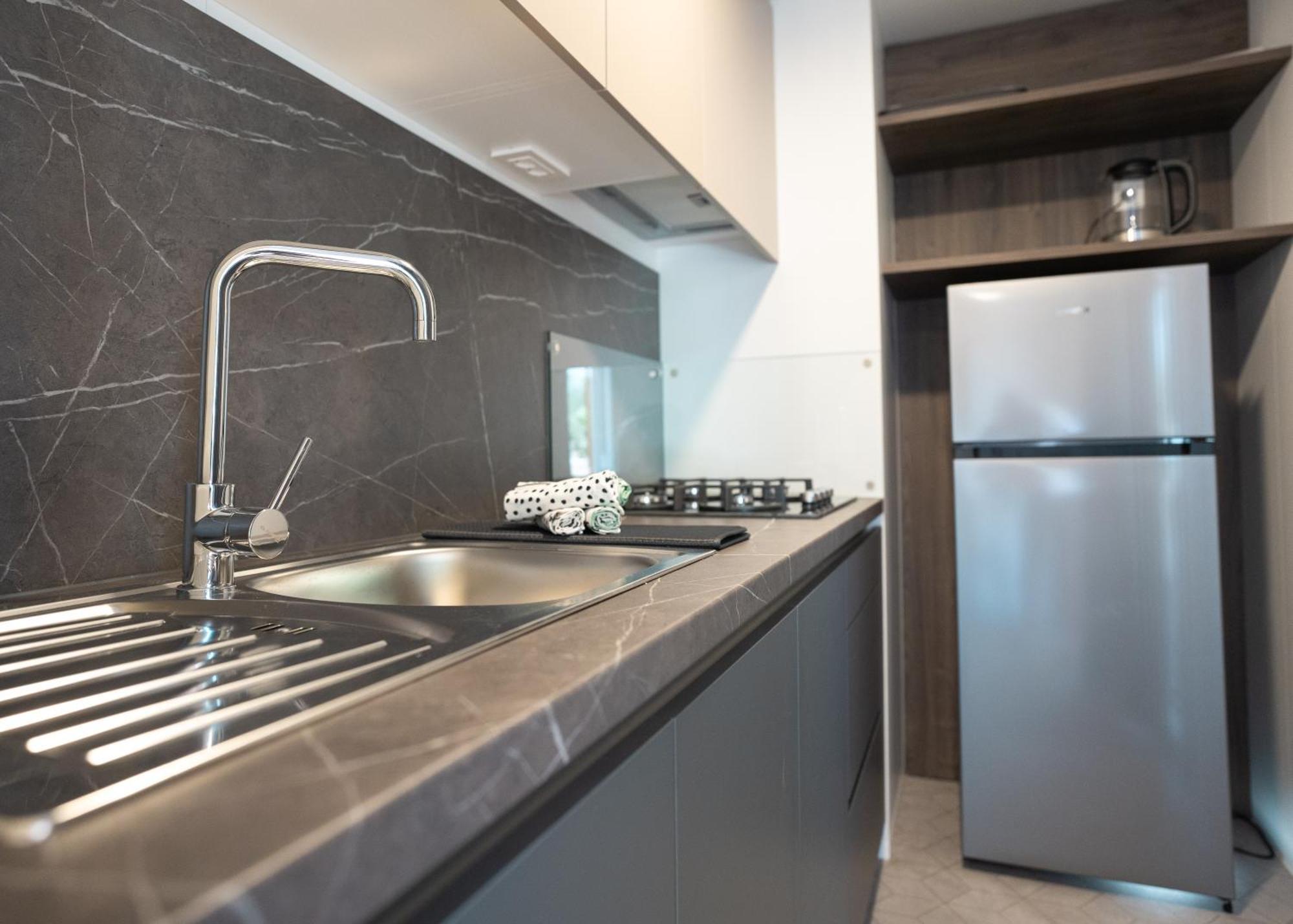 Mediteran Travel Mobile Homes Miran Pirovac Zewnętrze zdjęcie