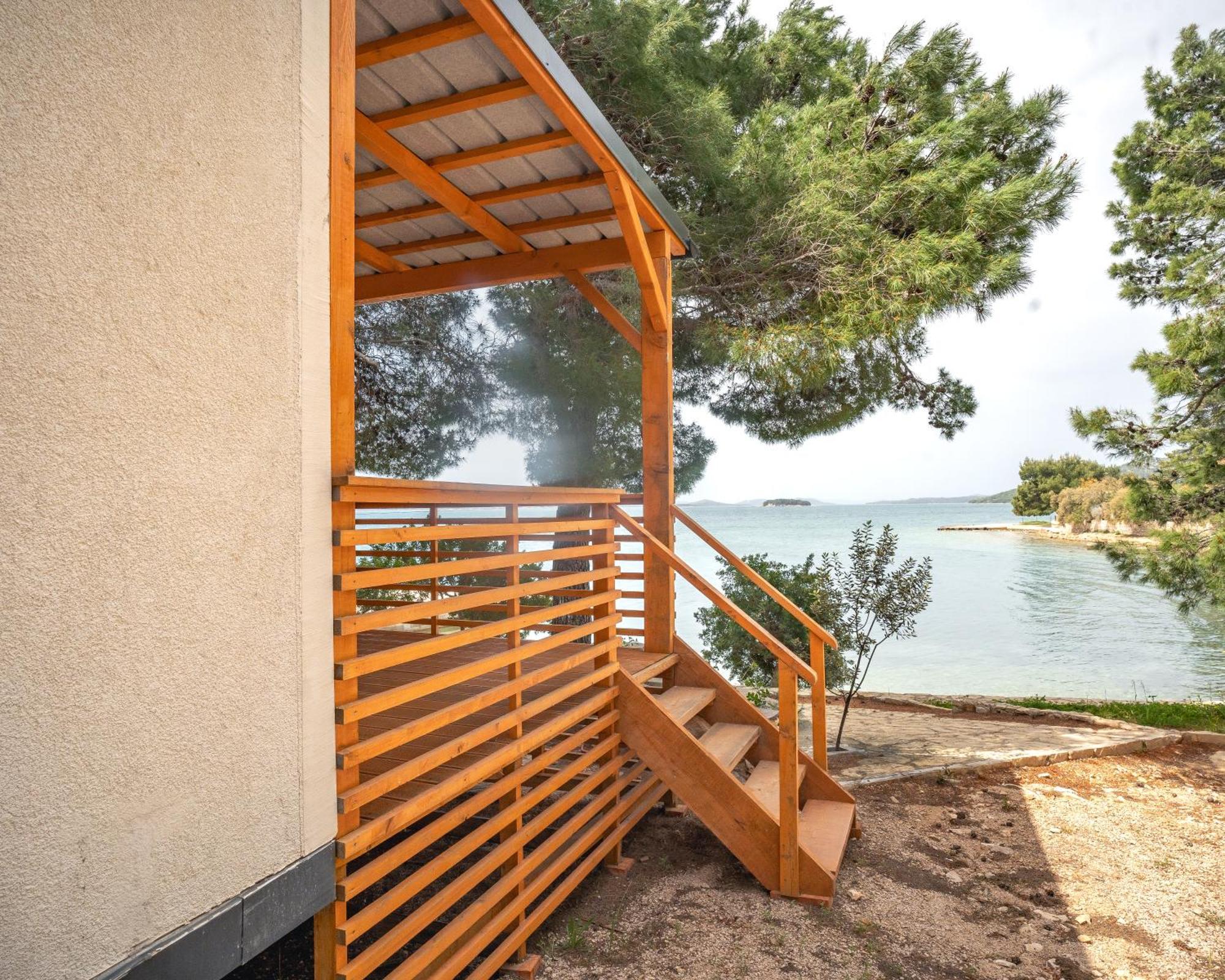 Mediteran Travel Mobile Homes Miran Pirovac Zewnętrze zdjęcie