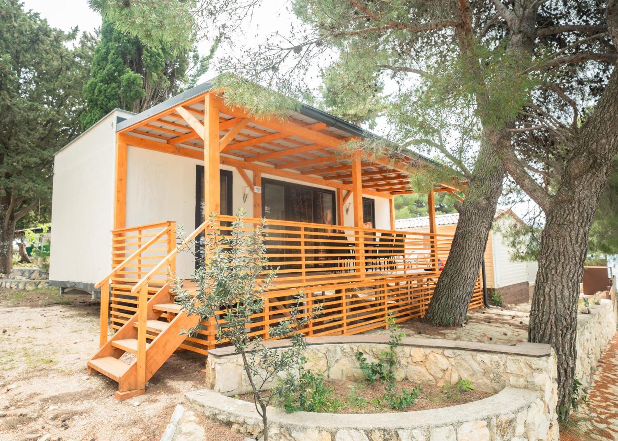 Mediteran Travel Mobile Homes Miran Pirovac Zewnętrze zdjęcie